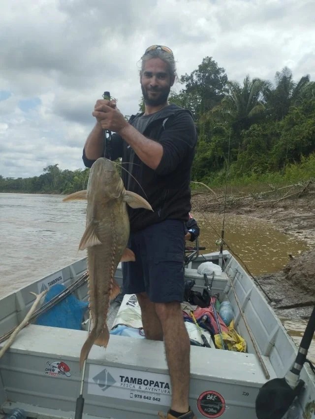 Pesca Deportiva en Tambopata: Aventura en la Amazonía Peruana